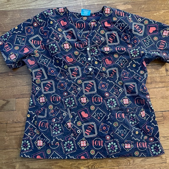 Tops - Women’s Scrub Top